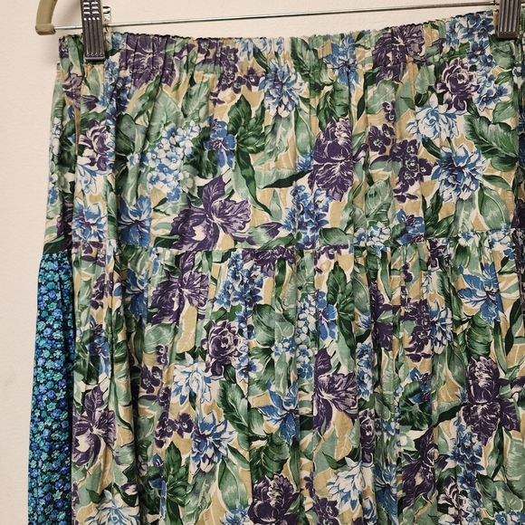 Vintage Floral patchwork Patterned midi Skirt - Picture 3 of 5